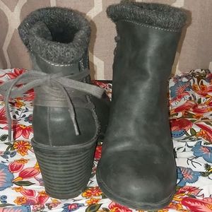 Roxy boots